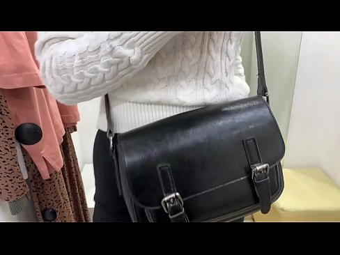 ❤️ فِيٽنگ روم ۾ ڊِلڊو سان نوجوان ڪچي FeralBerry جي عوامي مشت زني ❌ سپر جنسي تي sd.com-porn-zog.ru